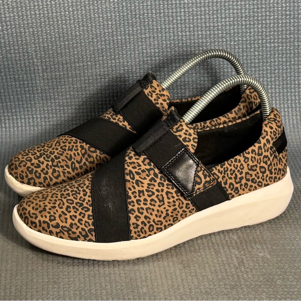 Clarks‎ Women's Kayleigh River Loafer Shoes Leopard Size 7.5